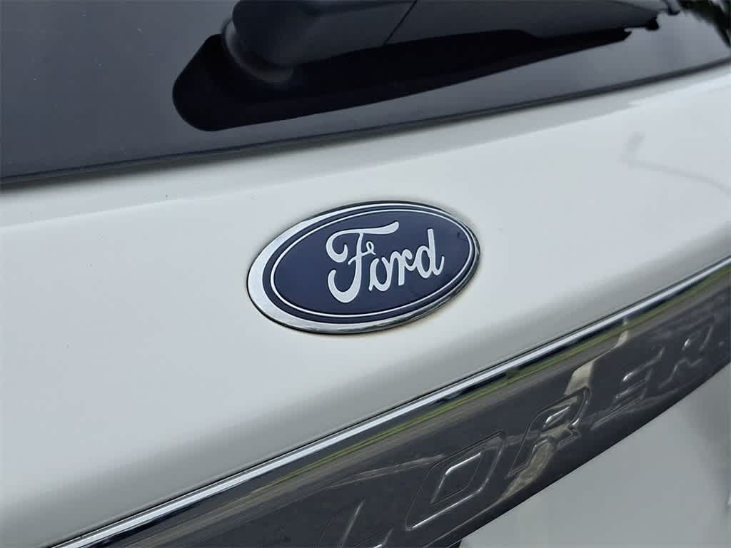 Thumbnail: 2022 Ford Explorer - 28