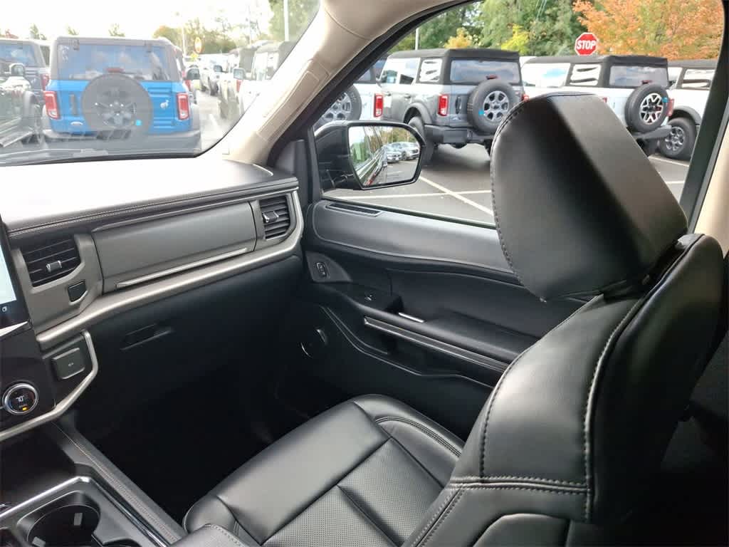 Thumbnail: 2022 Ford Expedition MAX - 11