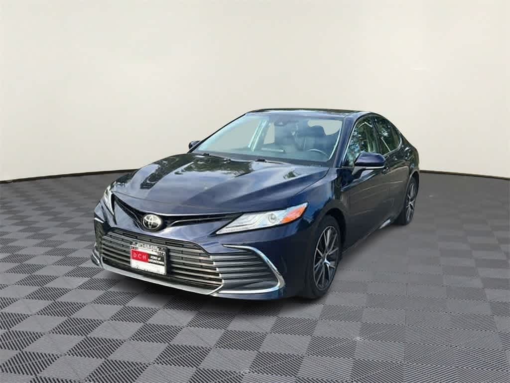 2022 Toyota Camry XLE -
                Eatontown, NJ