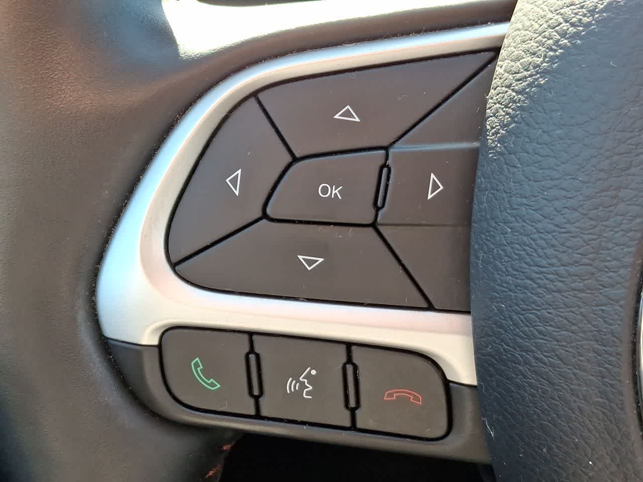 Thumbnail: 2021 Jeep Compass - 23