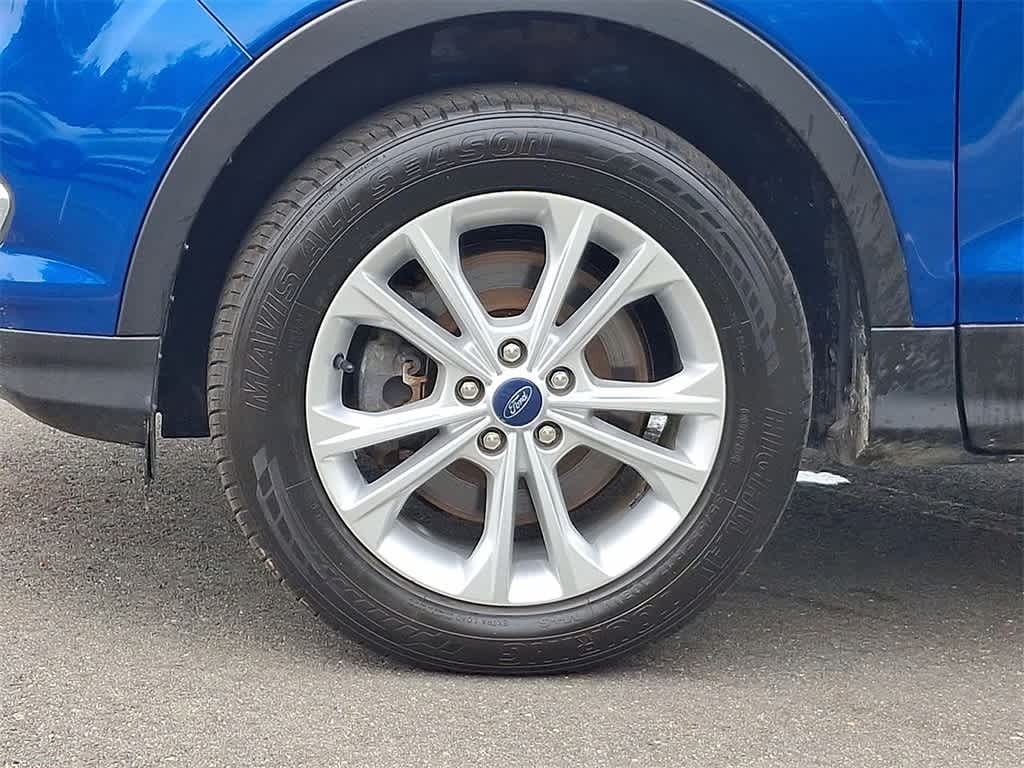 2019 Ford Escape SEL 23