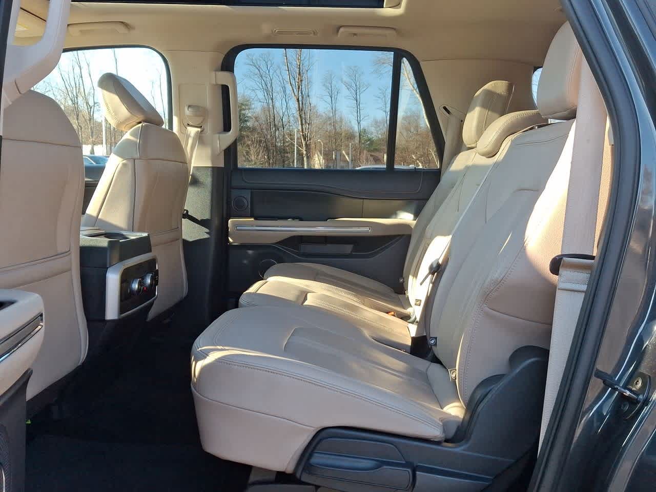 Thumbnail: 2023 Ford Expedition MAX - 26