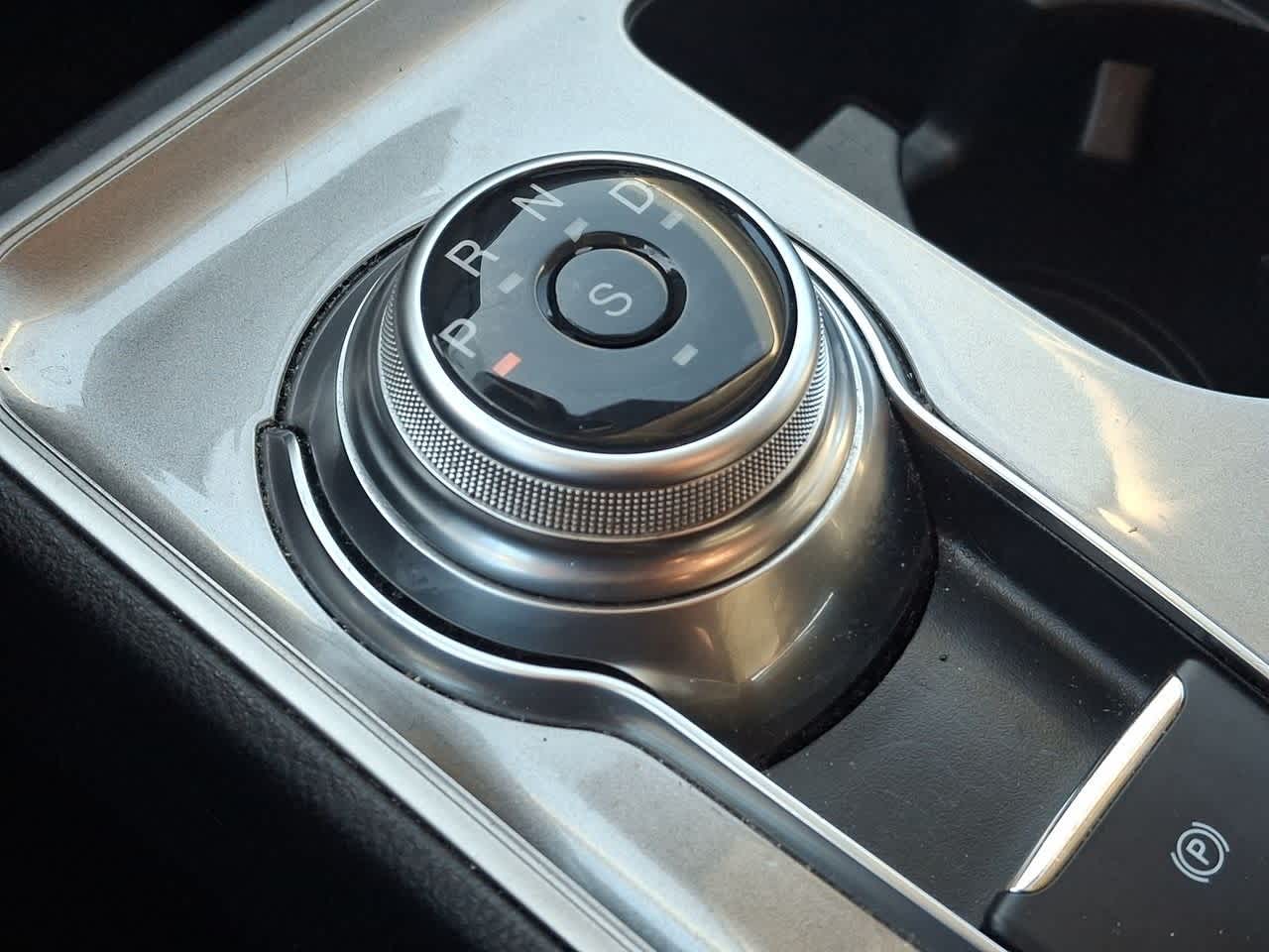 Thumbnail: 2024 Ford Edge - 18