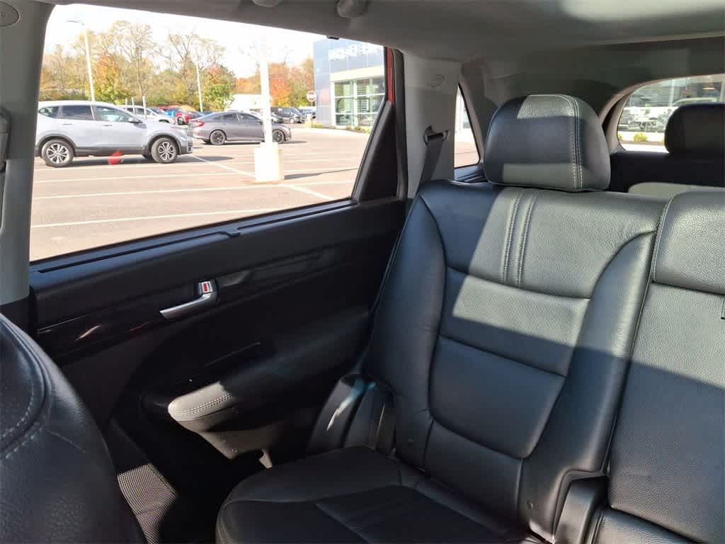 Thumbnail: 2014 Kia Sorento - 12