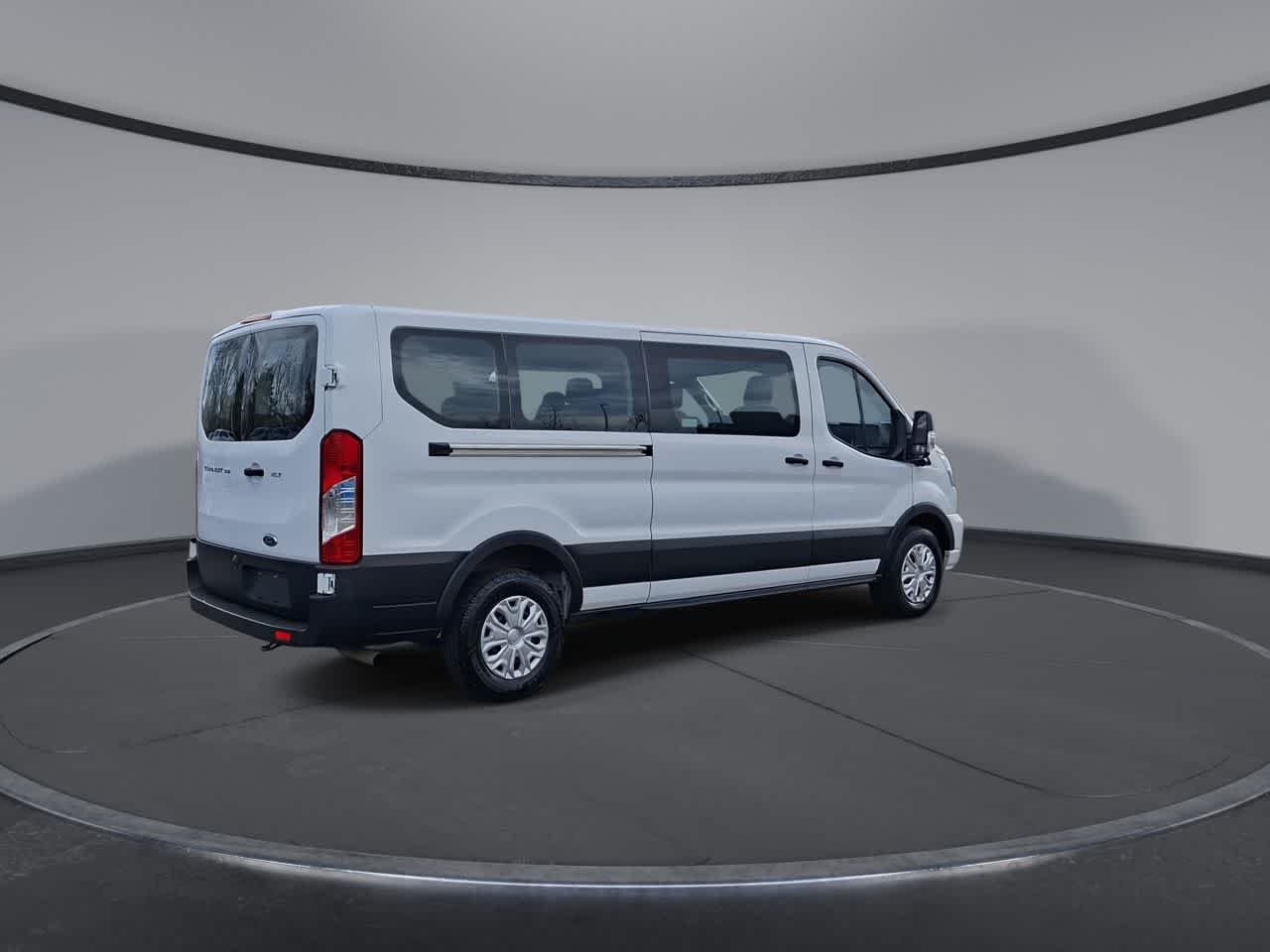 Thumbnail: 2023 Ford Econoline - 8