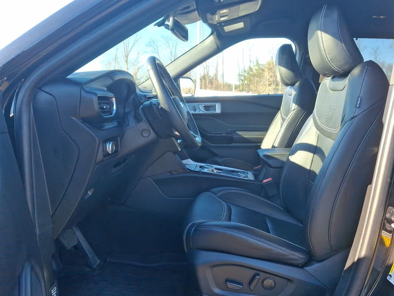 Thumbnail: 2023 Ford Explorer - 17