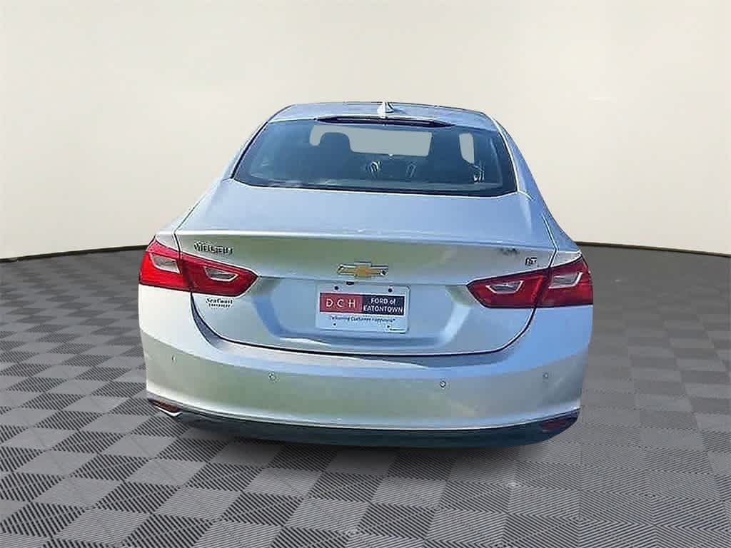 Thumbnail: 2017 Chevrolet Malibu - 7