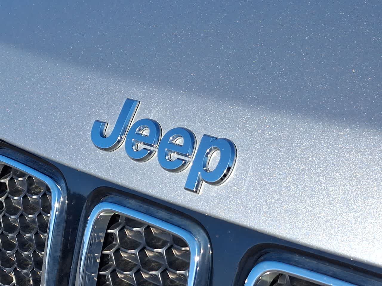 Thumbnail: 2021 Jeep Compass - 28