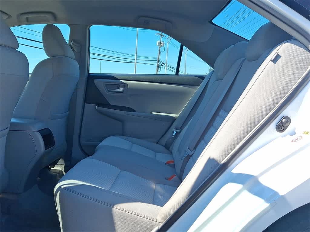 Thumbnail: 2015 Toyota Camry - 26