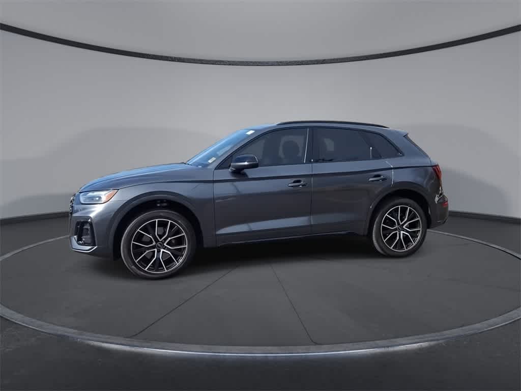Thumbnail: 2023 Audi SQ5 - 4