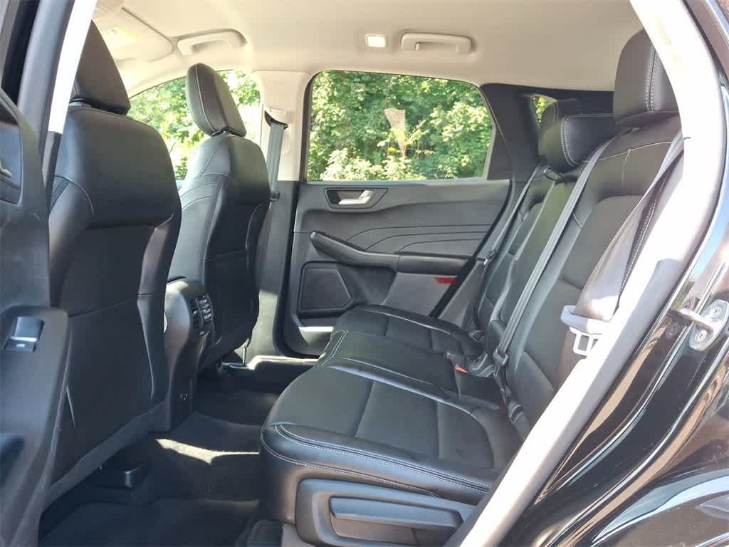 Thumbnail: 2022 Ford Escape - 26