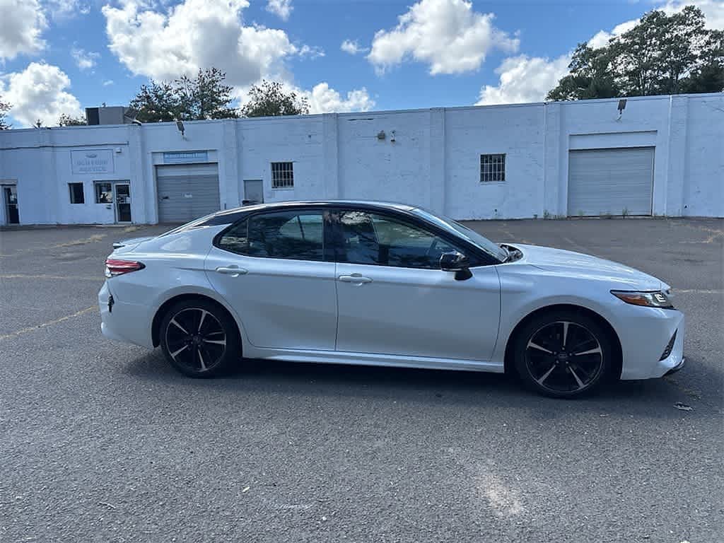 Thumbnail: 2019 Toyota Camry - 11