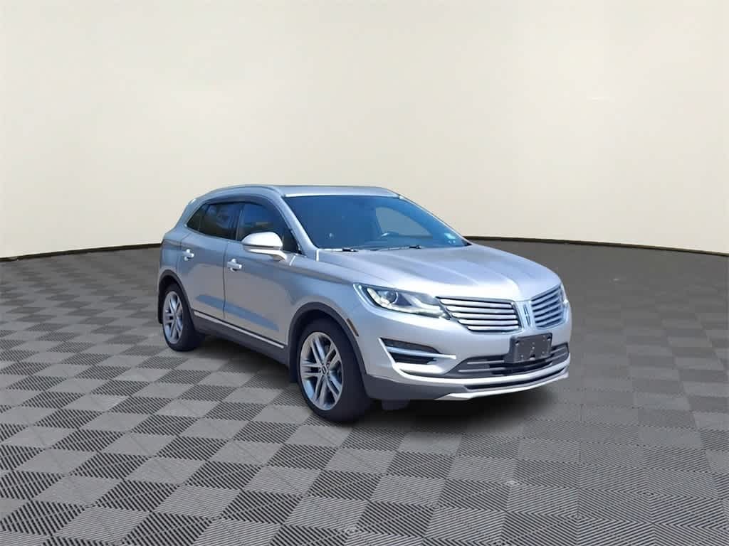 Thumbnail: 2016 Lincoln MKC - 2