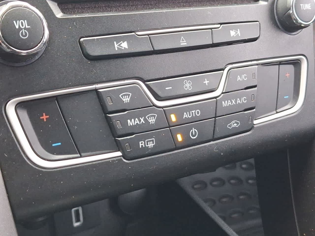 Thumbnail: 2017 Ford Fusion - 25