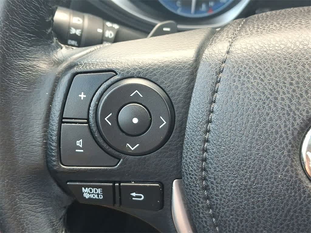 Thumbnail: 2015 Toyota Corolla - 23