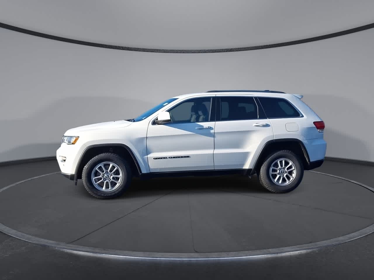 Thumbnail: 2019 Jeep Grand Cherokee - 4