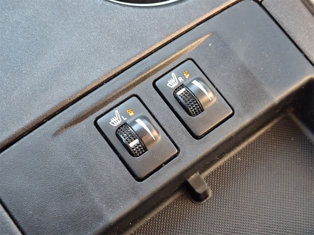 Thumbnail: 2015 Toyota Camry - 25