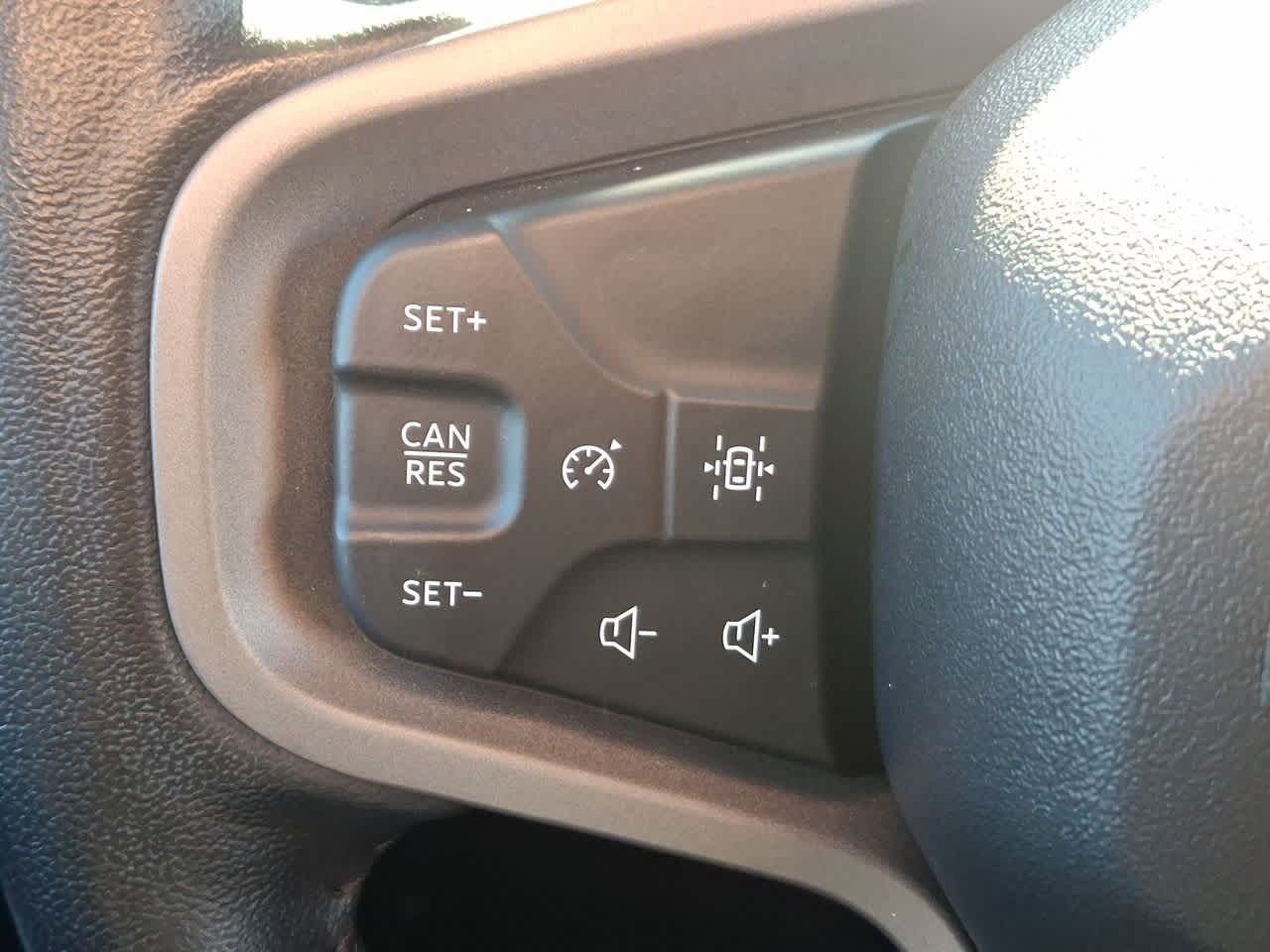 Thumbnail: 2022 Ford Bronco - 23