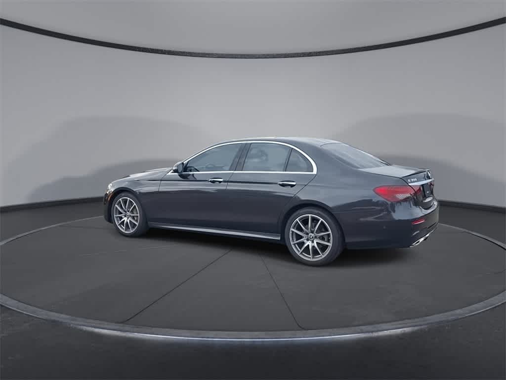 Thumbnail: 2022 Mercedes-Benz E-Class - 6