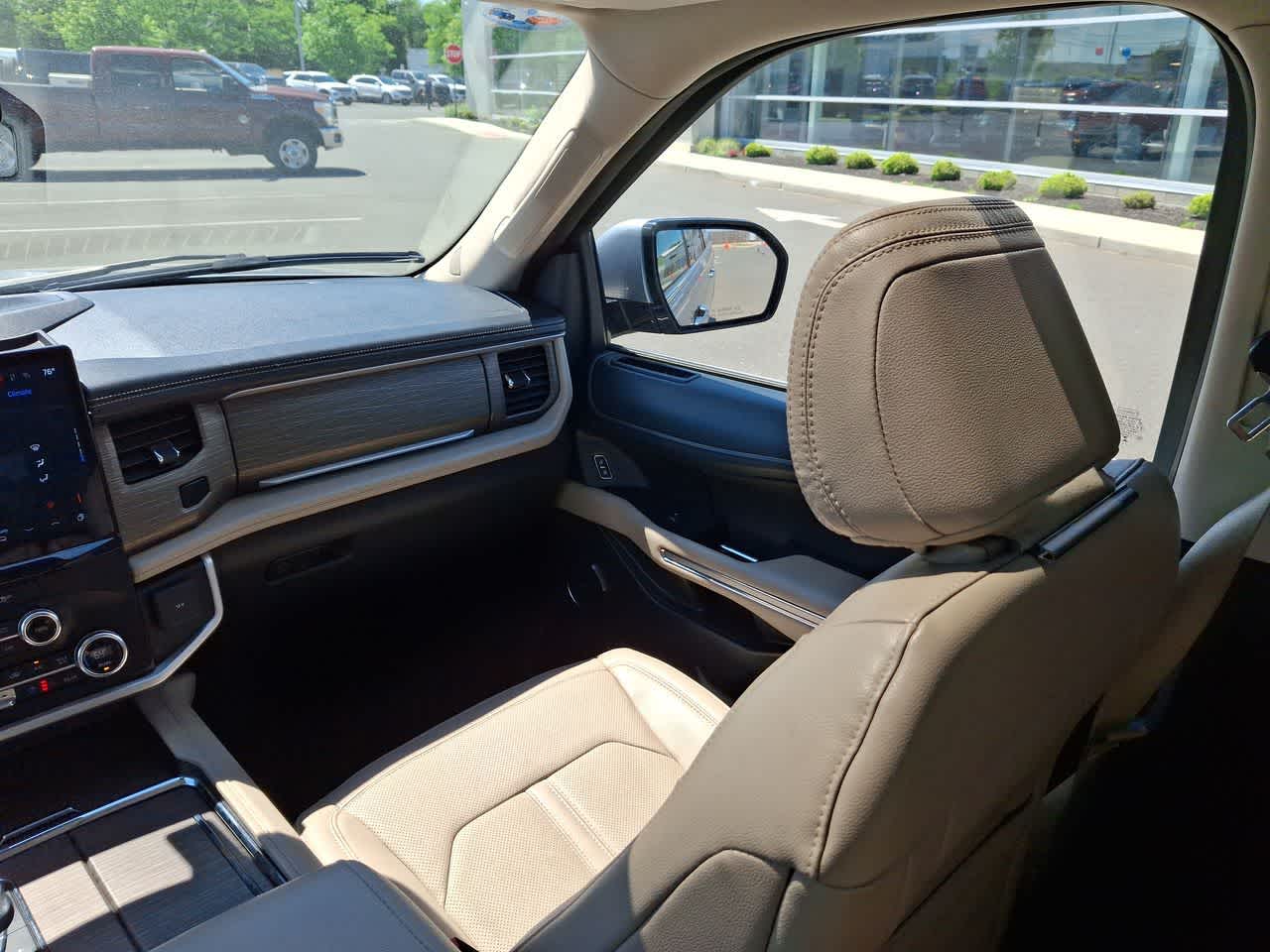 Thumbnail: 2024 Ford Expedition MAX - 10