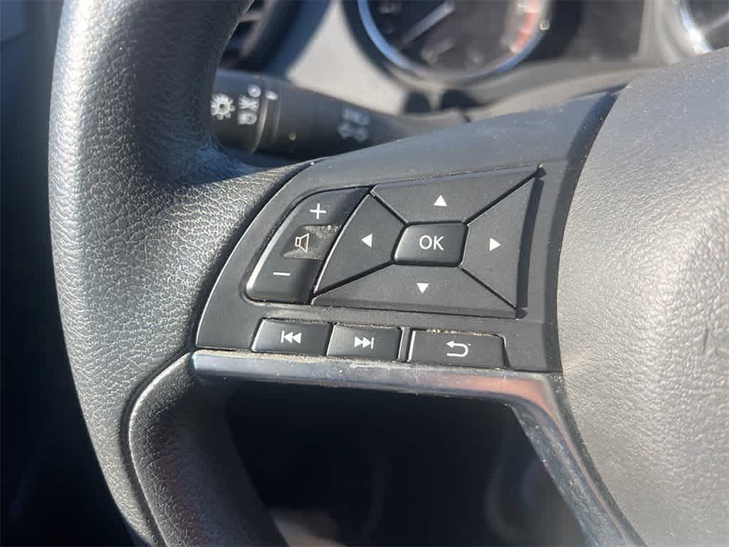 Thumbnail: 2019 Nissan Rogue Sport - 16