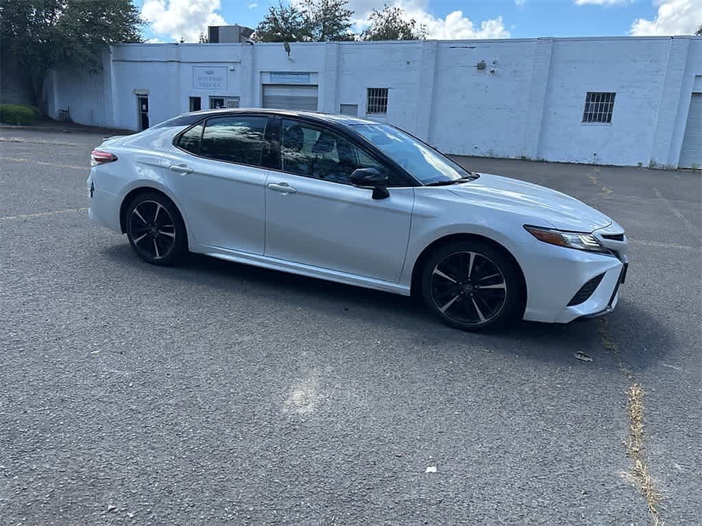 Thumbnail: 2019 Toyota Camry - 10