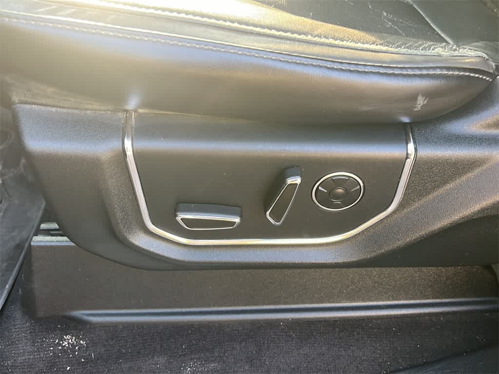 2016 Ford F-150  14