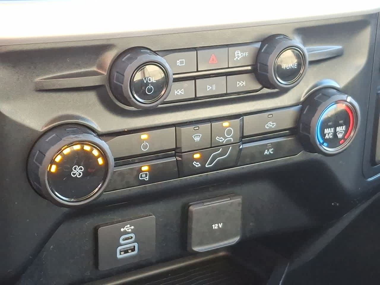 Thumbnail: 2025 Ford F-250 - 25