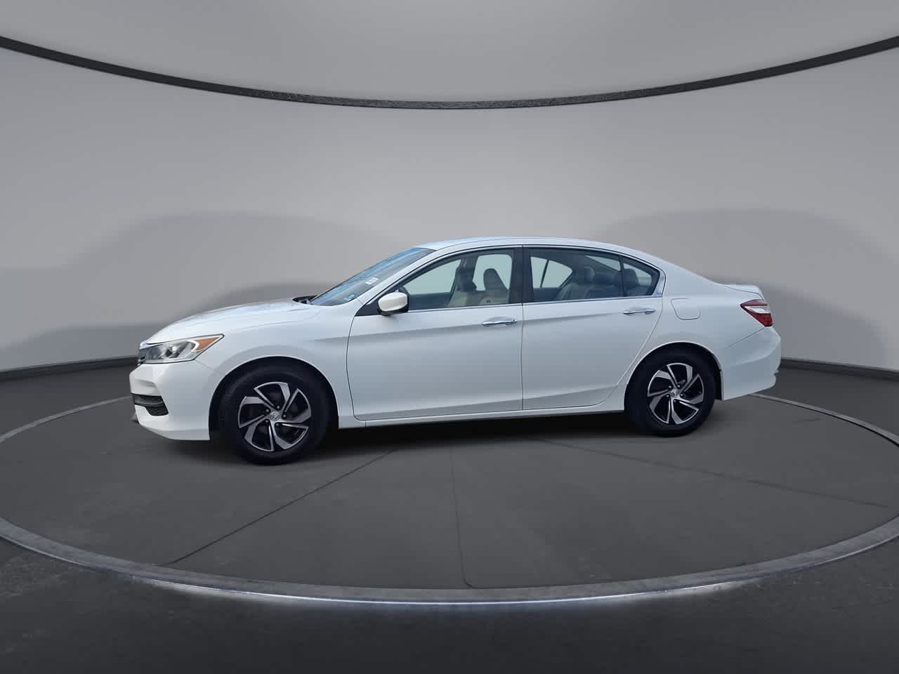 Thumbnail: 2017 Honda Accord - 4