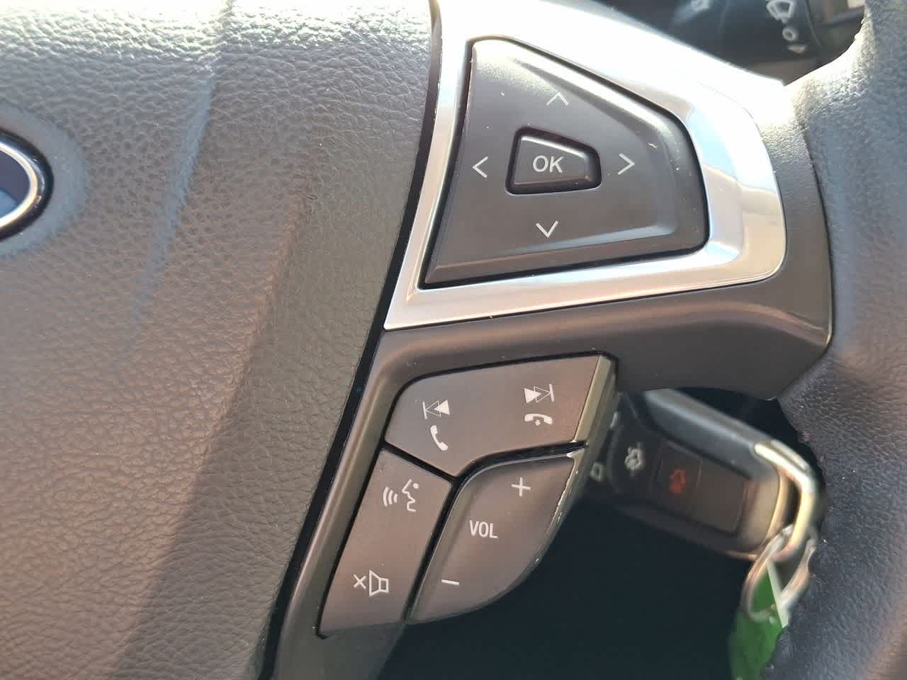 Thumbnail: 2013 Ford Fusion - 23