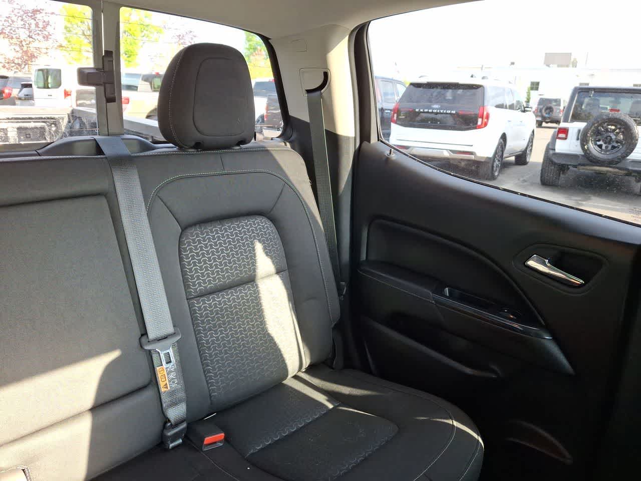 Thumbnail: 2016 GMC Canyon - 14