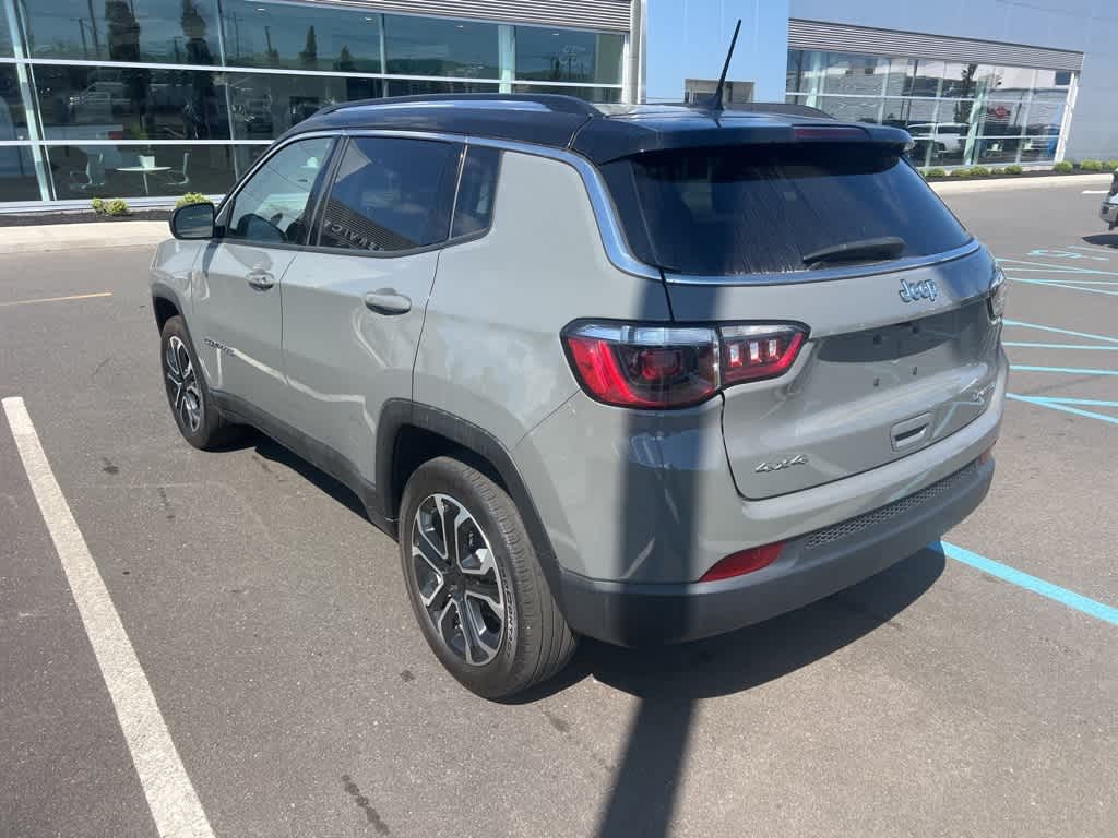 Thumbnail: 2022 Jeep Compass - 8