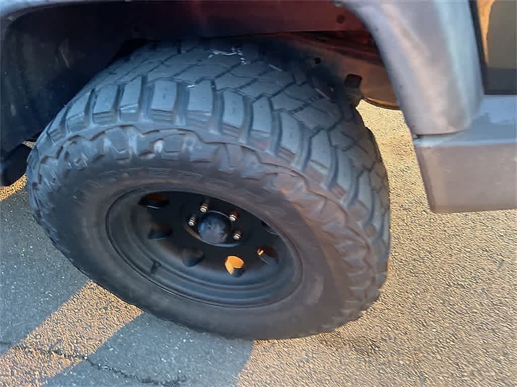 Thumbnail: 2012 Jeep Wrangler - 9