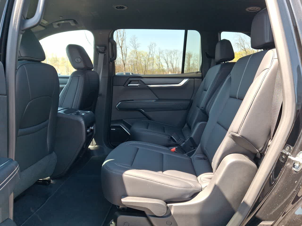 Thumbnail: 2026 GMC Acadia - 26