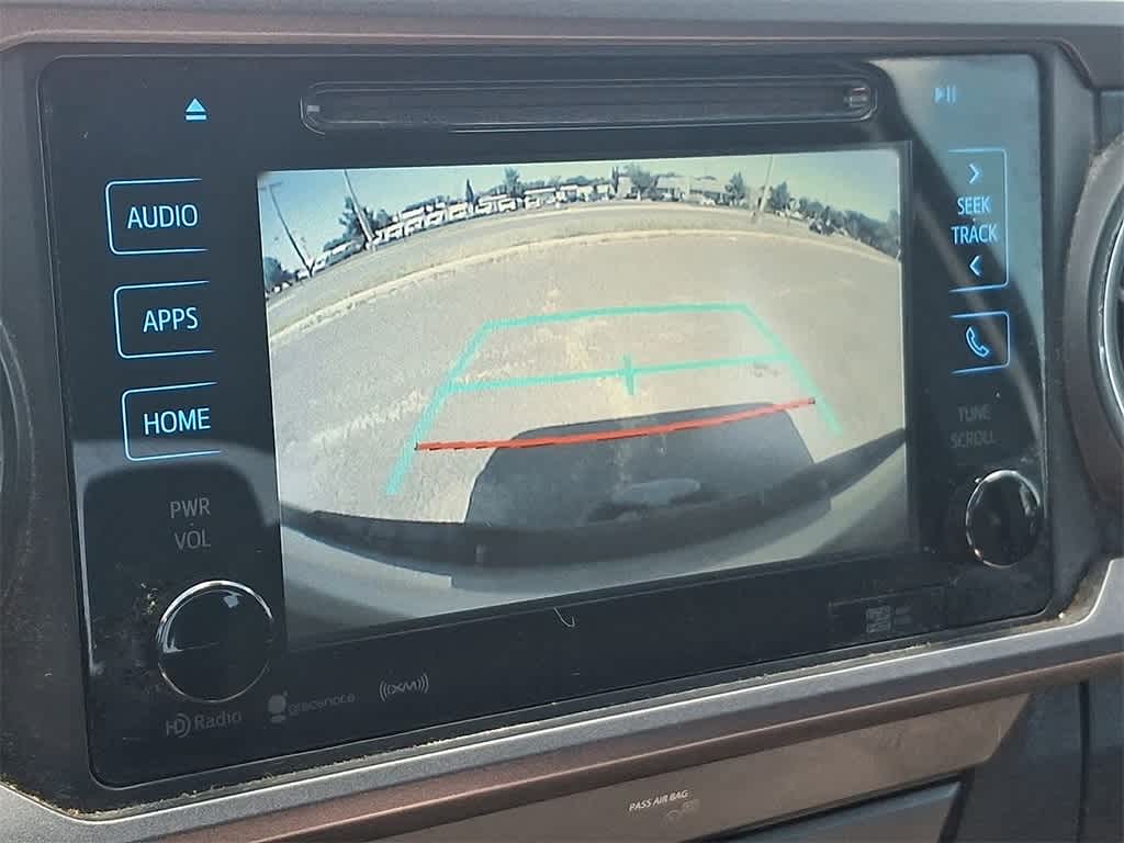 Thumbnail: 2019 Toyota Tacoma - 21