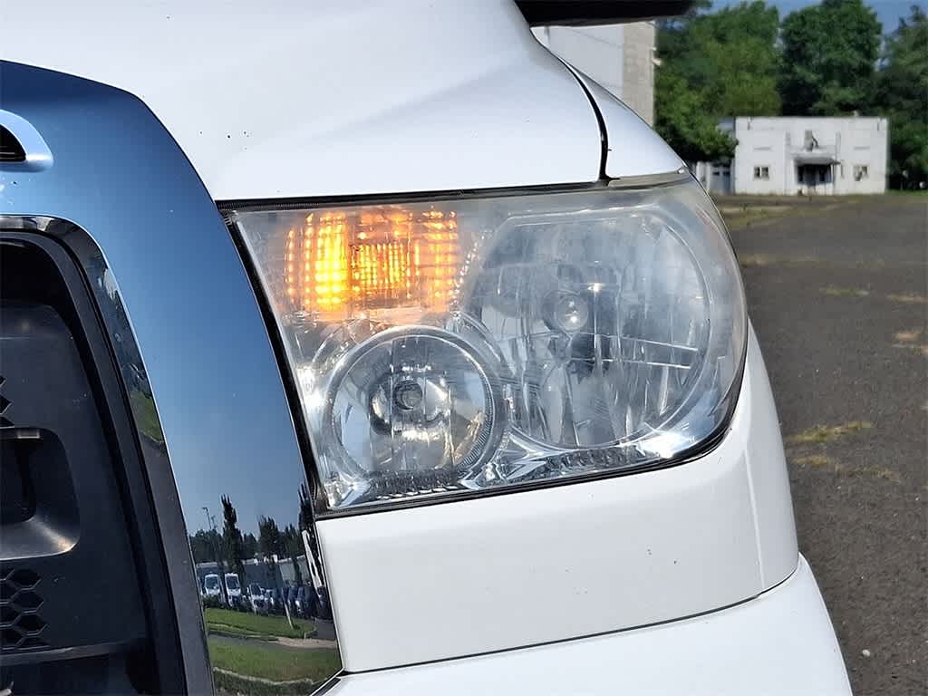 Thumbnail: 2013 Toyota Tundra - 23