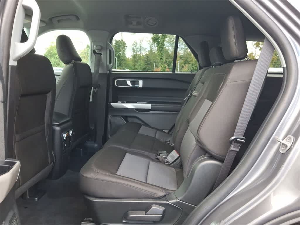 Thumbnail: 2022 Ford Explorer - 26