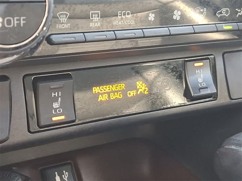 Thumbnail: 2019 Toyota RAV4 - 25