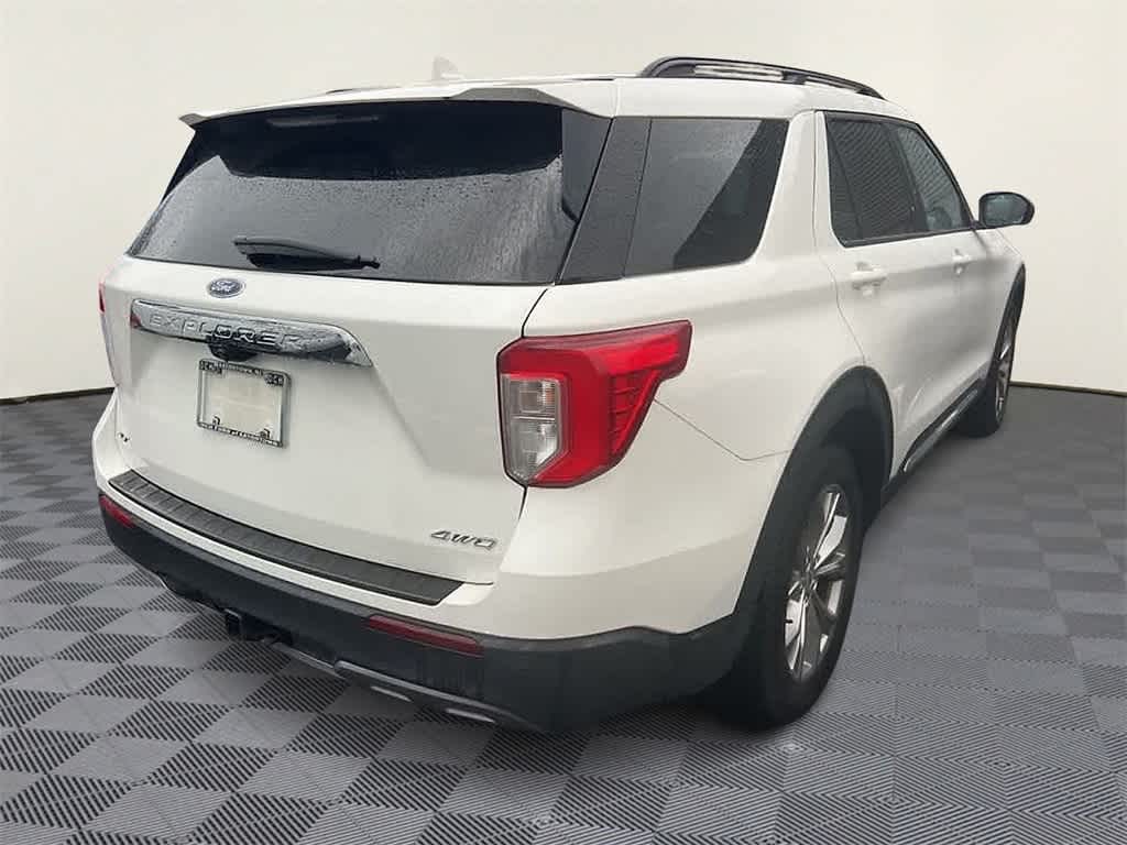 Thumbnail: 2022 Ford Explorer - 6