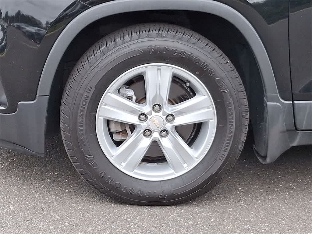 Thumbnail: 2018 Chevrolet Trax - 23