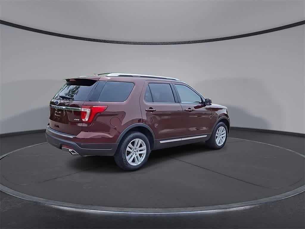 Thumbnail: 2018 Ford Explorer - 8