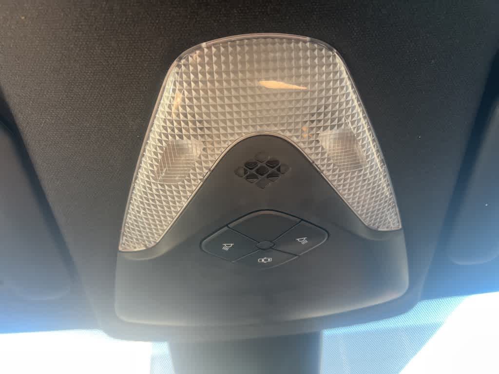 Thumbnail: 2018 Toyota C-HR - 22