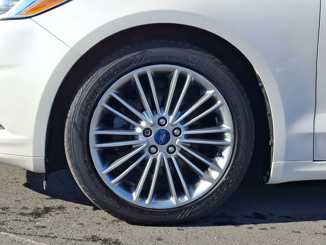 Thumbnail: 2013 Ford Fusion - 28