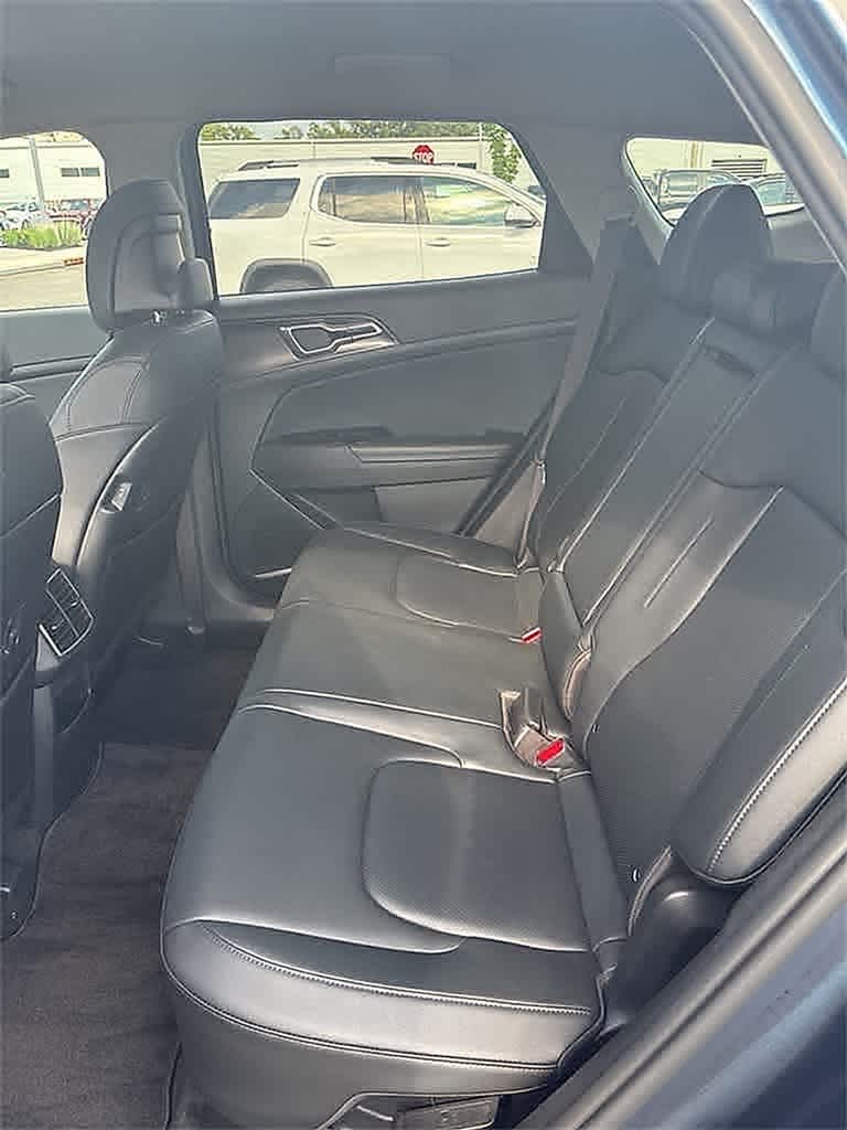 2023 Kia Sportage EX 9