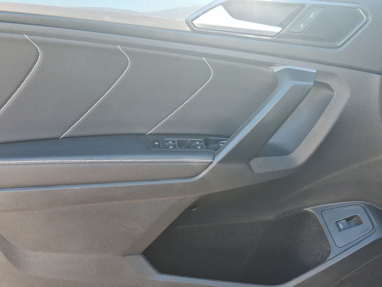 Thumbnail: 2024 Volkswagen Tiguan - 16