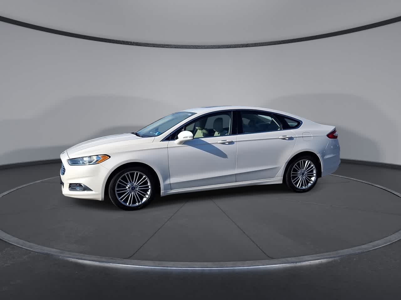 Thumbnail: 2013 Ford Fusion - 4