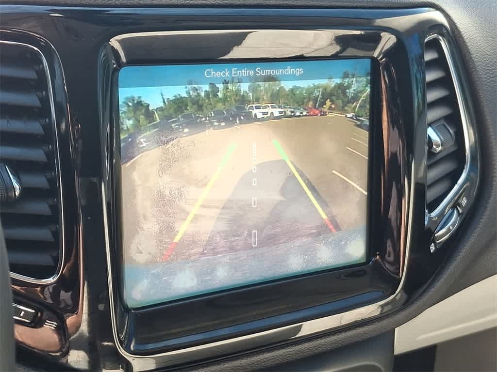 Thumbnail: 2018 Jeep Compass - 21