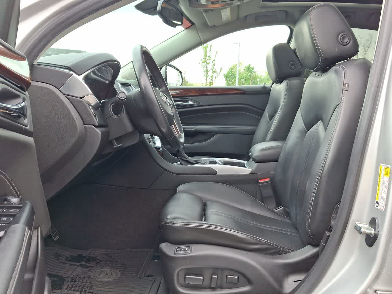 Thumbnail: 2016 Cadillac SRX - 17