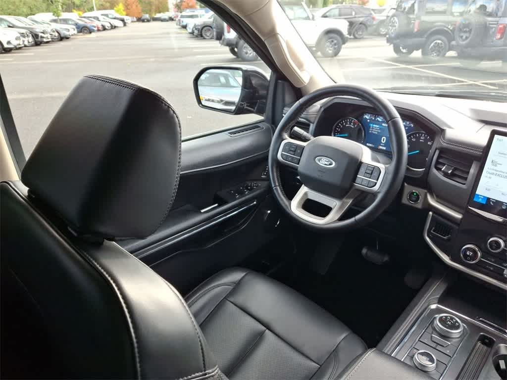 Thumbnail: 2022 Ford Expedition MAX - 15