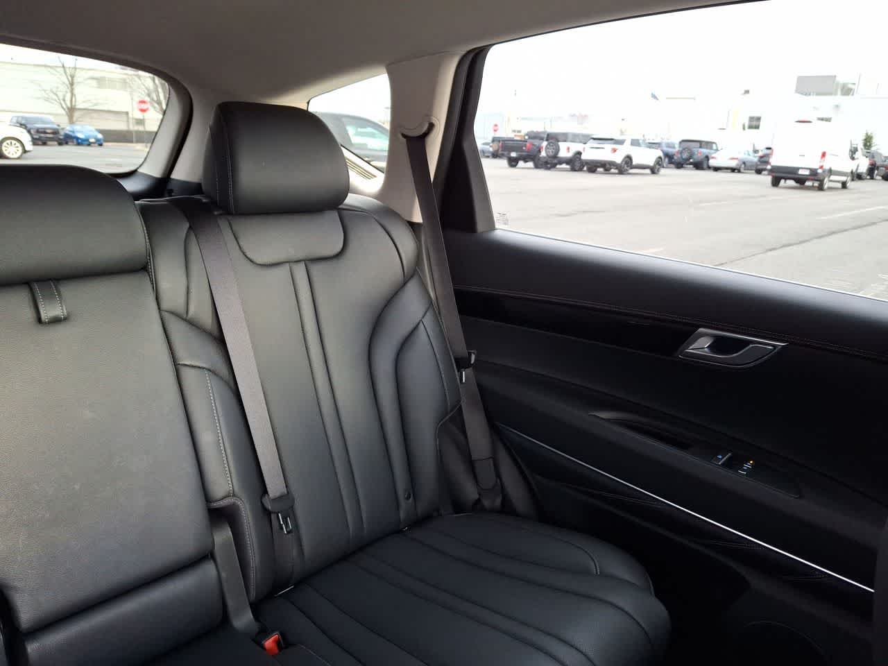 Thumbnail: 2025 Genesis GV80 - 14